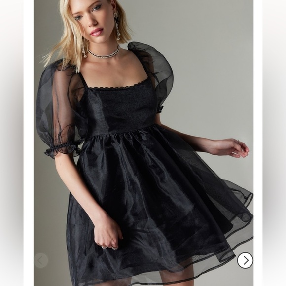 Audrey Parks x Francesca’s Alisia Babydoll Swing Dress - Picture 2 of 4